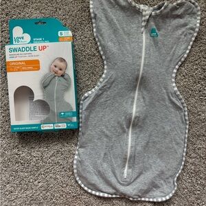 Love to Dream Swaddle Up in Gray with Zipper